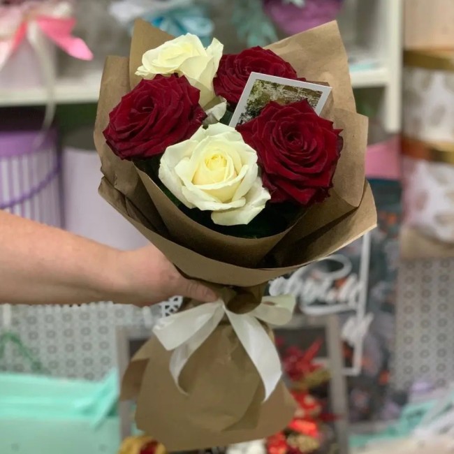 Букет цветов "Геометрия любви" Букет цветов "Геометрия любви"